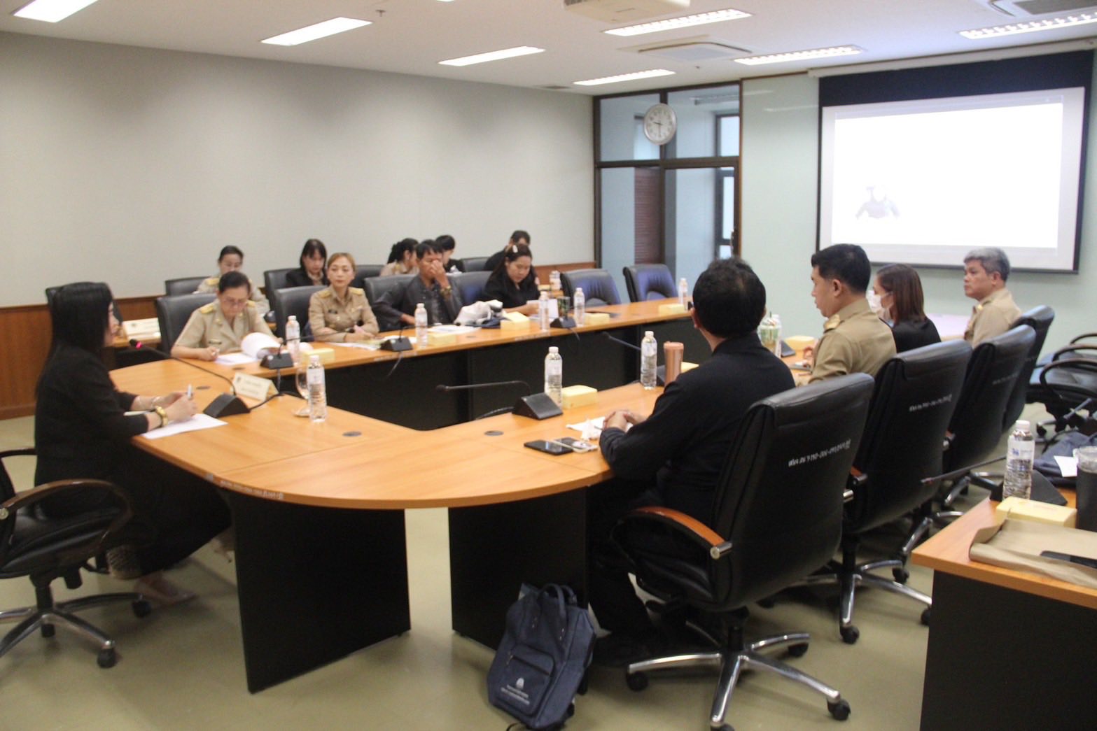 พช.เวียงหนองล่อง ร่วมประชุมเชิงปฏิบัติการส่งเสริมทักษะการบริหารจัดการทุนชุมชนตามหลักธรรมาภิบาล ระดับจังหวัด