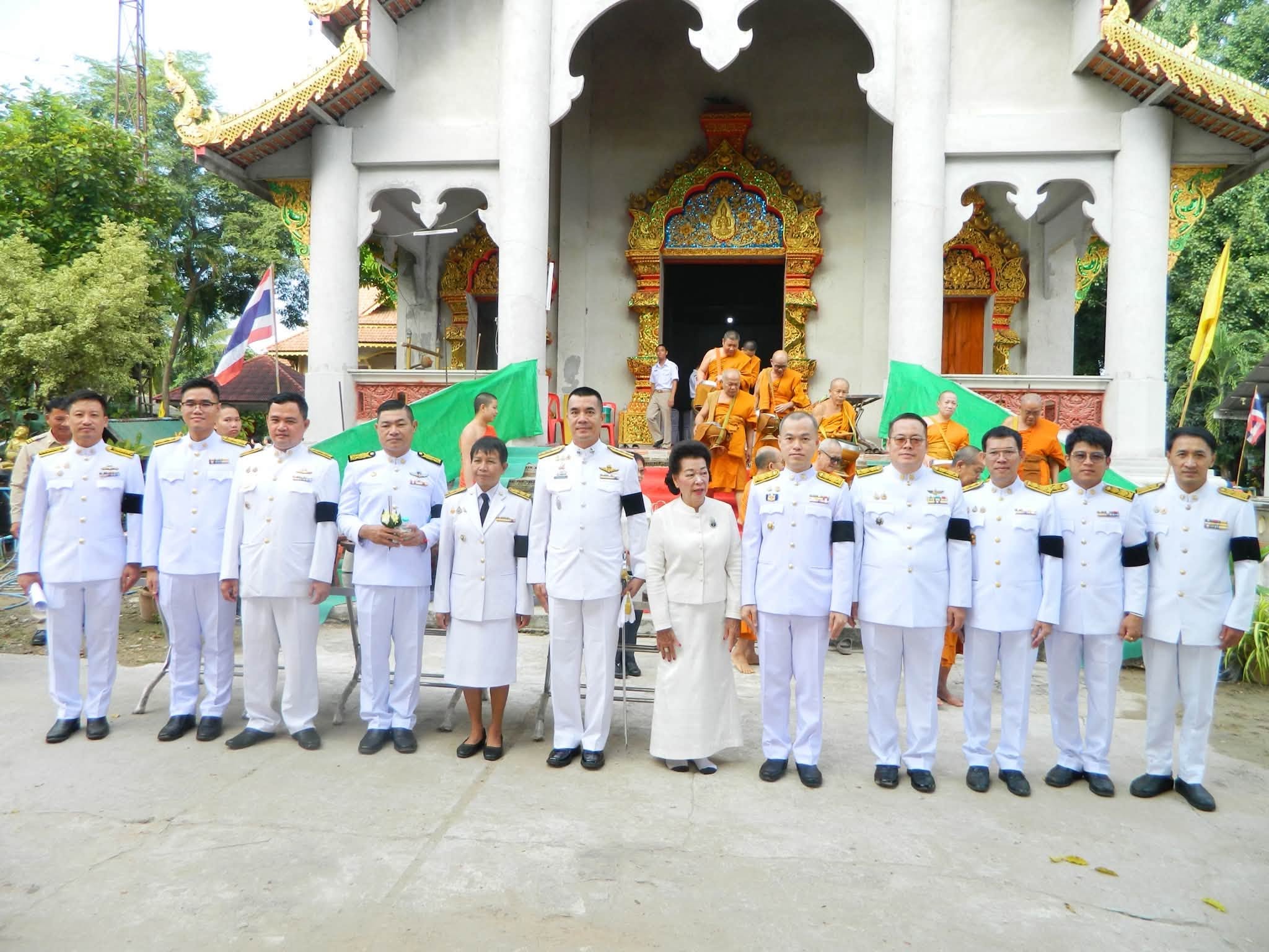 พช.เวียงหนองล่อง ร่วมประกอบพิธีทำบุญตักบาตรถวายพระราชกุศล เนื่องใน "วันนวมินทรมหาราช" ประจำปี 2569 